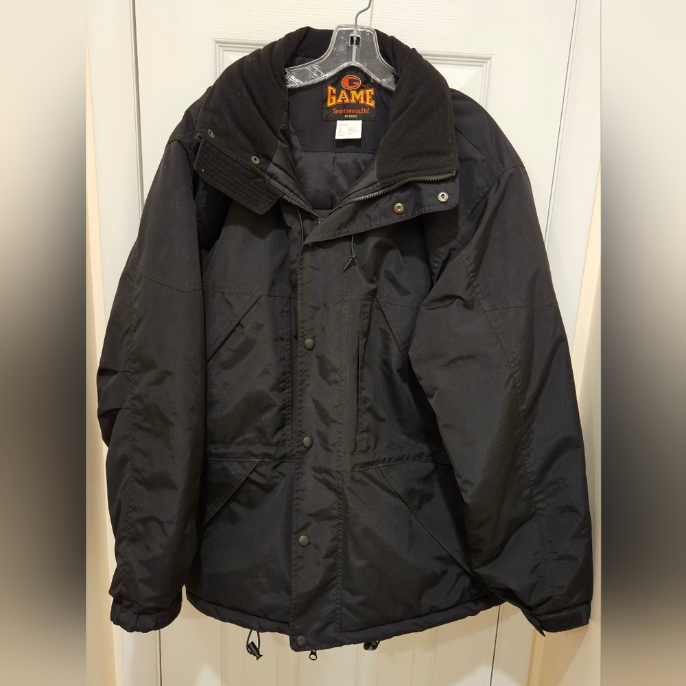 Men's "Game Sportwear" black Vermont Parka - size large
